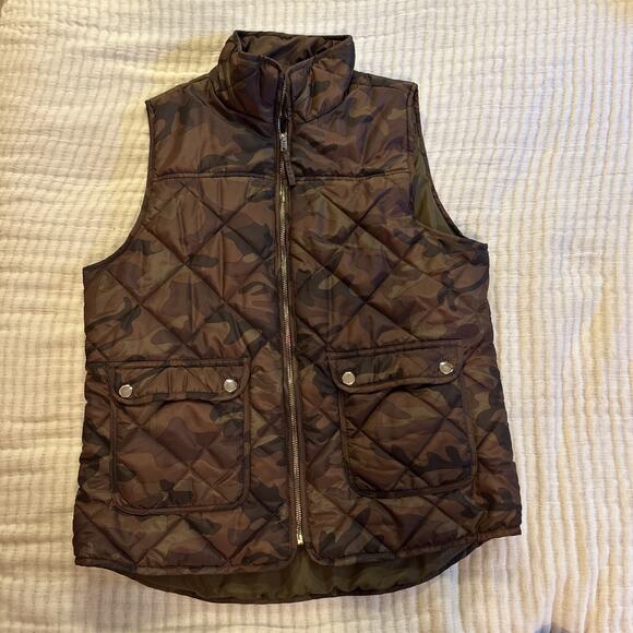 Thread & Supply Quilted Vest Camo Women’s Medium Zip Up Puffer - Picture 1 of 6